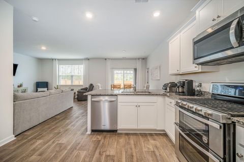 A home in Summerville