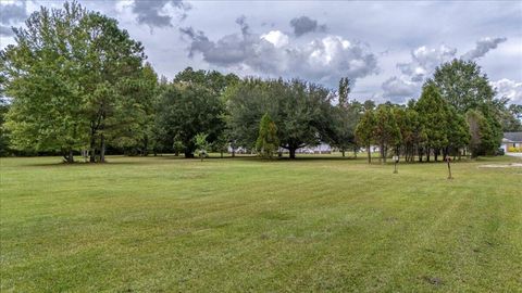 A home in Moncks Corner