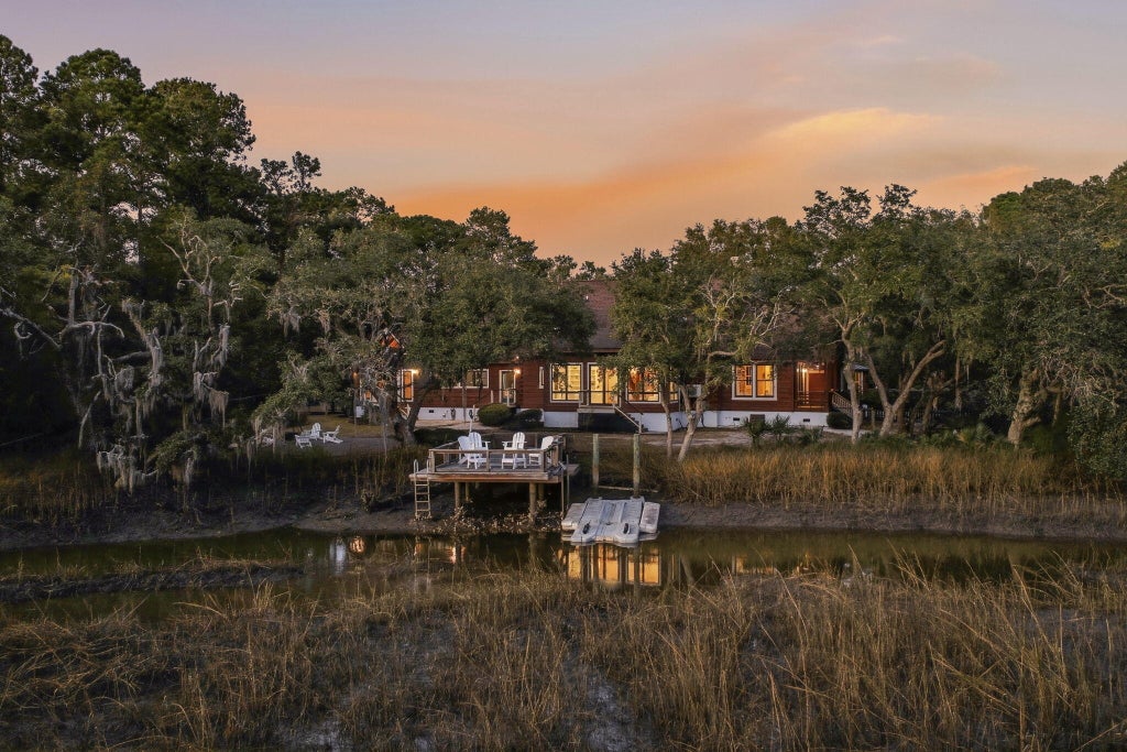 Photo of 4400 Wando Farms Road, Mount Pleasant, SC 29429 (MLS # 26029481)