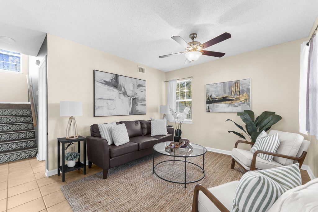 Photo of 38 Woodleaf Court, Charleston, SC 29407 (MLS # 26004720)