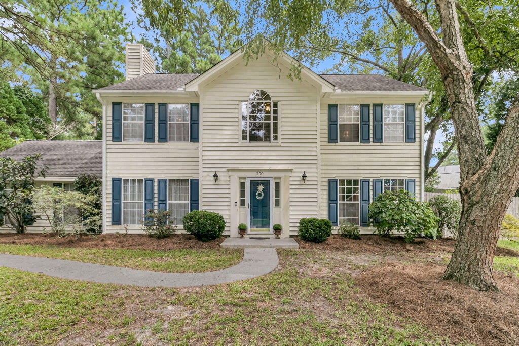 Photo of 200 Wickford CT, Summerville, SC 29485 (MLS # 26025111)