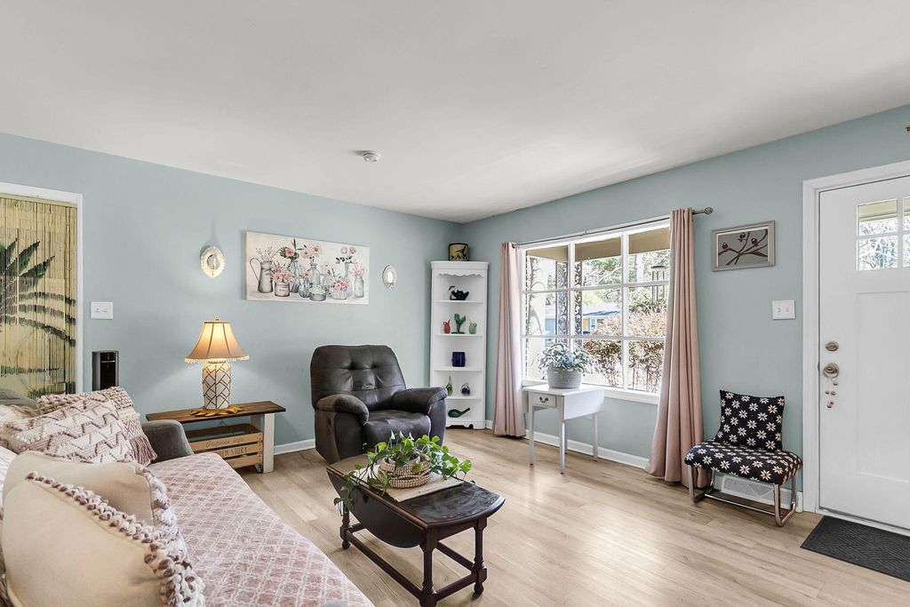 Photo of 1219 Pauline Avenue, Charleston, SC 29412 (MLS # 26009480)