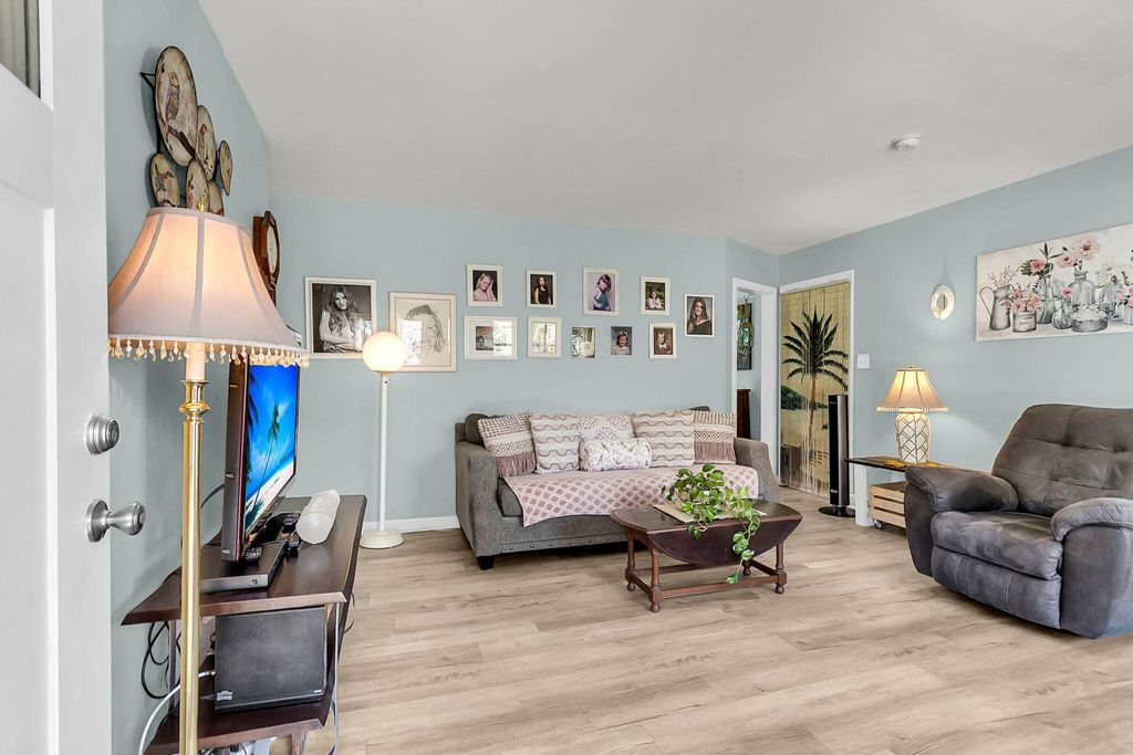 Photo of 1219 Pauline Avenue, Charleston, SC 29412 (MLS # 26009480)