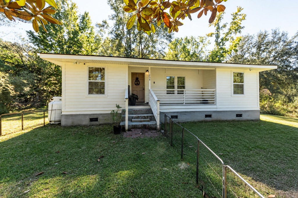 Photo of 238 Allspice Drive, Summerville, SC 29483 (MLS # 26029317)