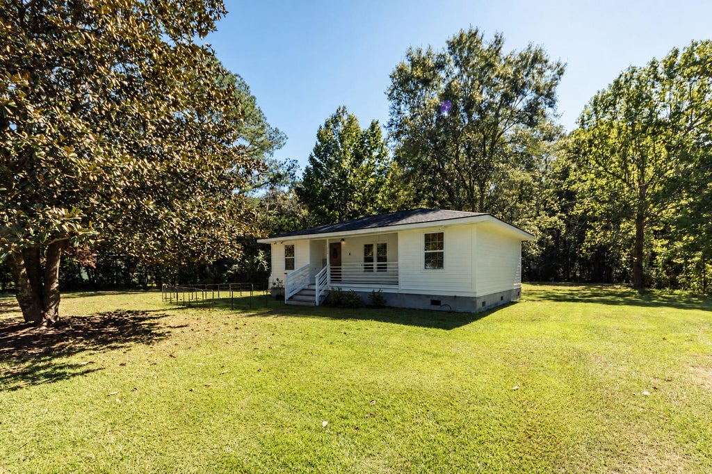 Photo of 238 Allspice Drive, Summerville, SC 29483 (MLS # 26029317)