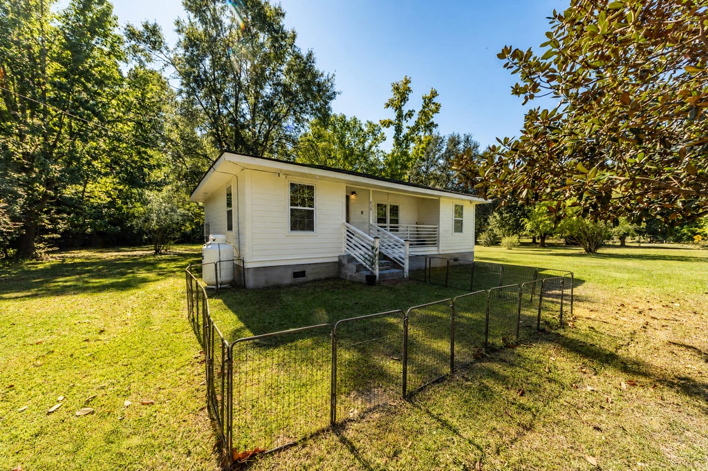 Photo of 238 Allspice Drive, Summerville, SC 29483 (MLS # 26029317)