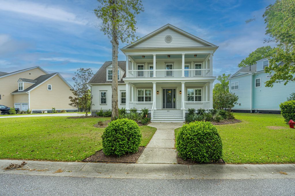 Photo of 3223 Hatchway Drive, Mount Pleasant, SC 29466 (MLS # 26008552)