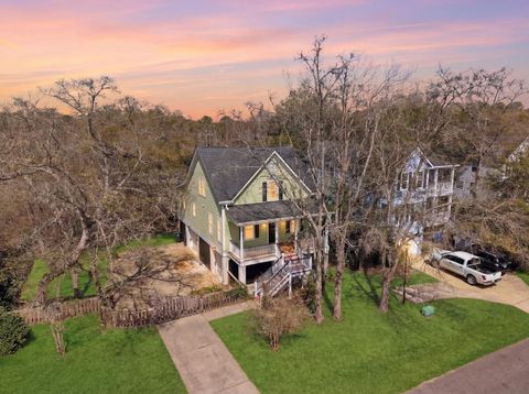 Photo of 3730 Tip Lane, Mount Pleasant, SC 29466 (MLS # 26011215)