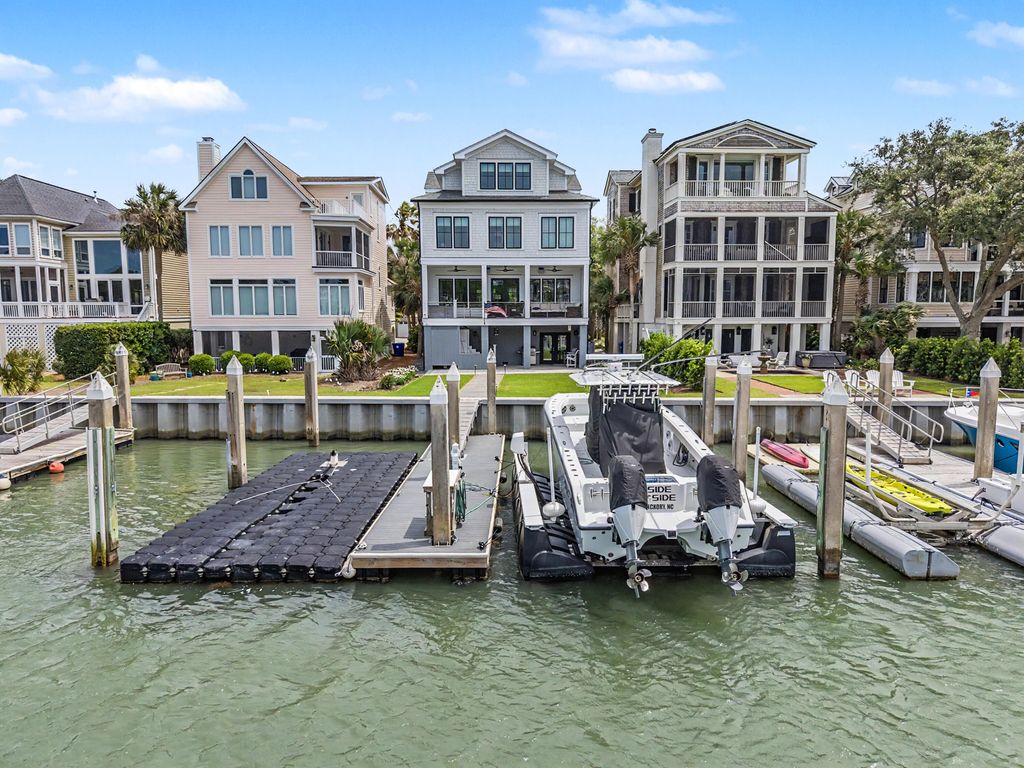 Photo of 30 Morgan Drive, Isle of Palms, SC 29451 (MLS # 26013985)