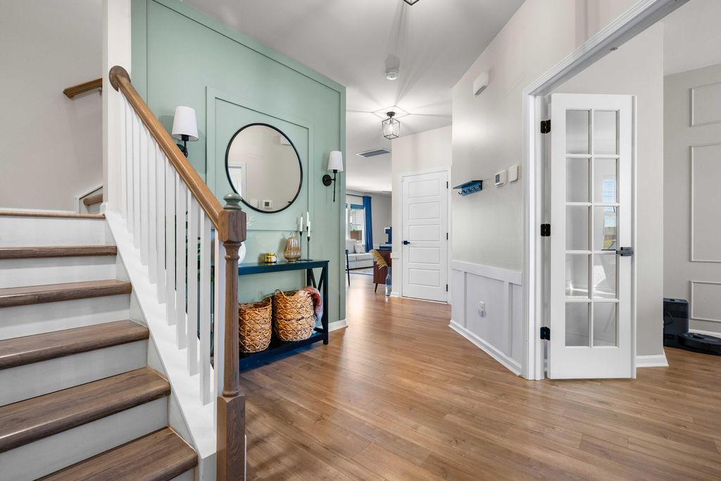 Photo of 710 Spanish Pointe Dr Drive, Summerville, SC 29486 (MLS # 25028261)
