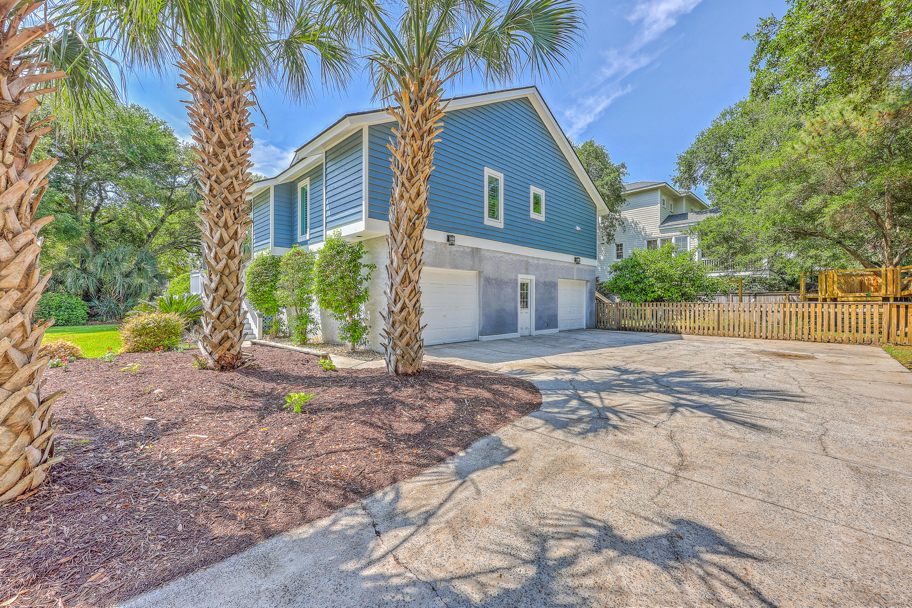 13 32nd Avenue