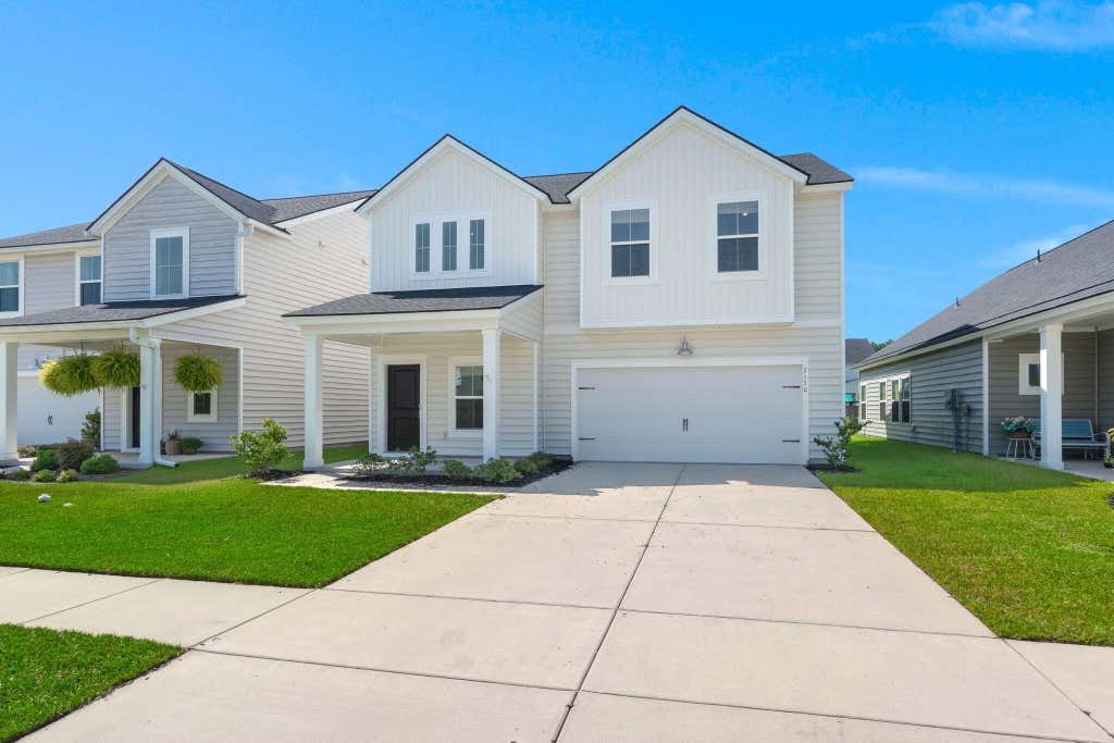 Photo of 2130 Longhorn Lane, Summerville, SC 29485 (MLS # 26023666)