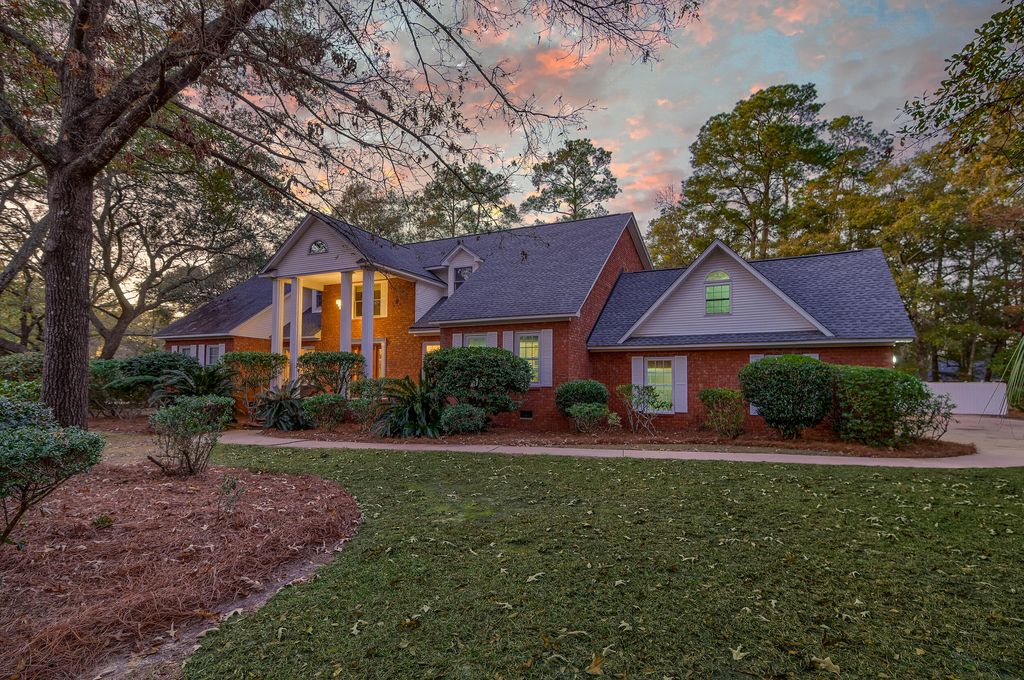 Photo of 100 Rexford Court, Summerville, SC 29485 (MLS # 25032623)