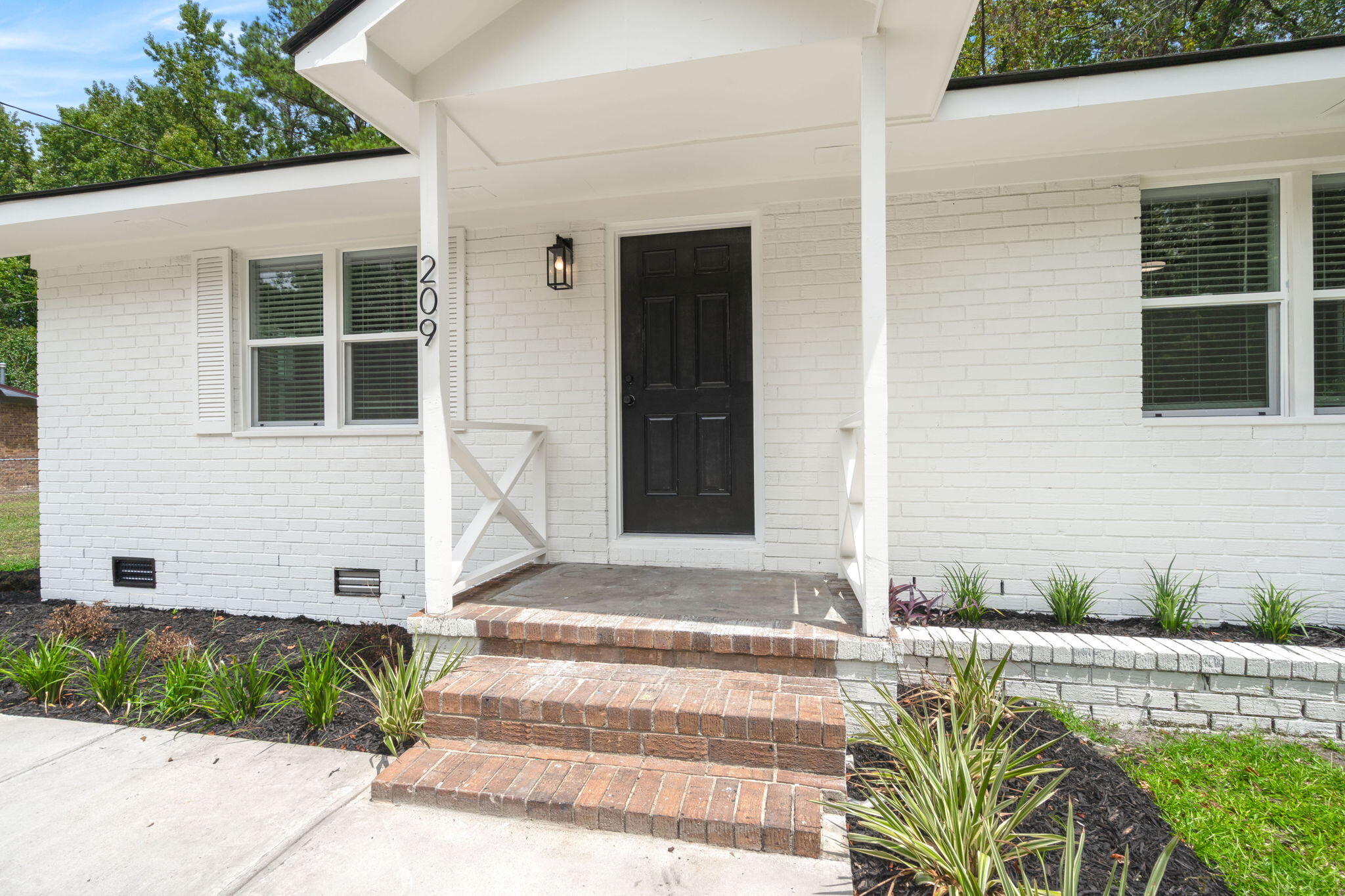 209 Grayson Street, Walterboro, SC, 29488