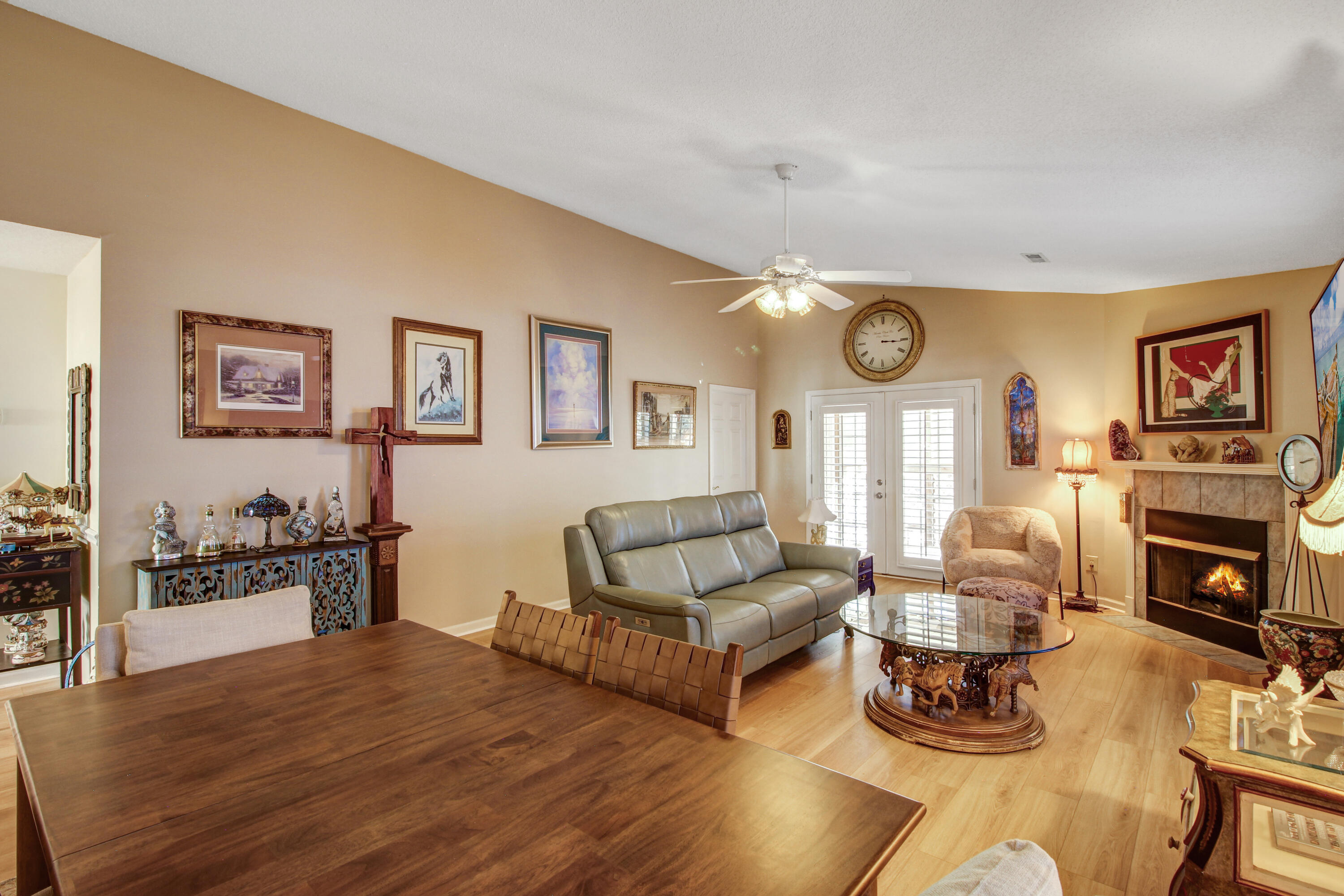 1411 River Front Drive