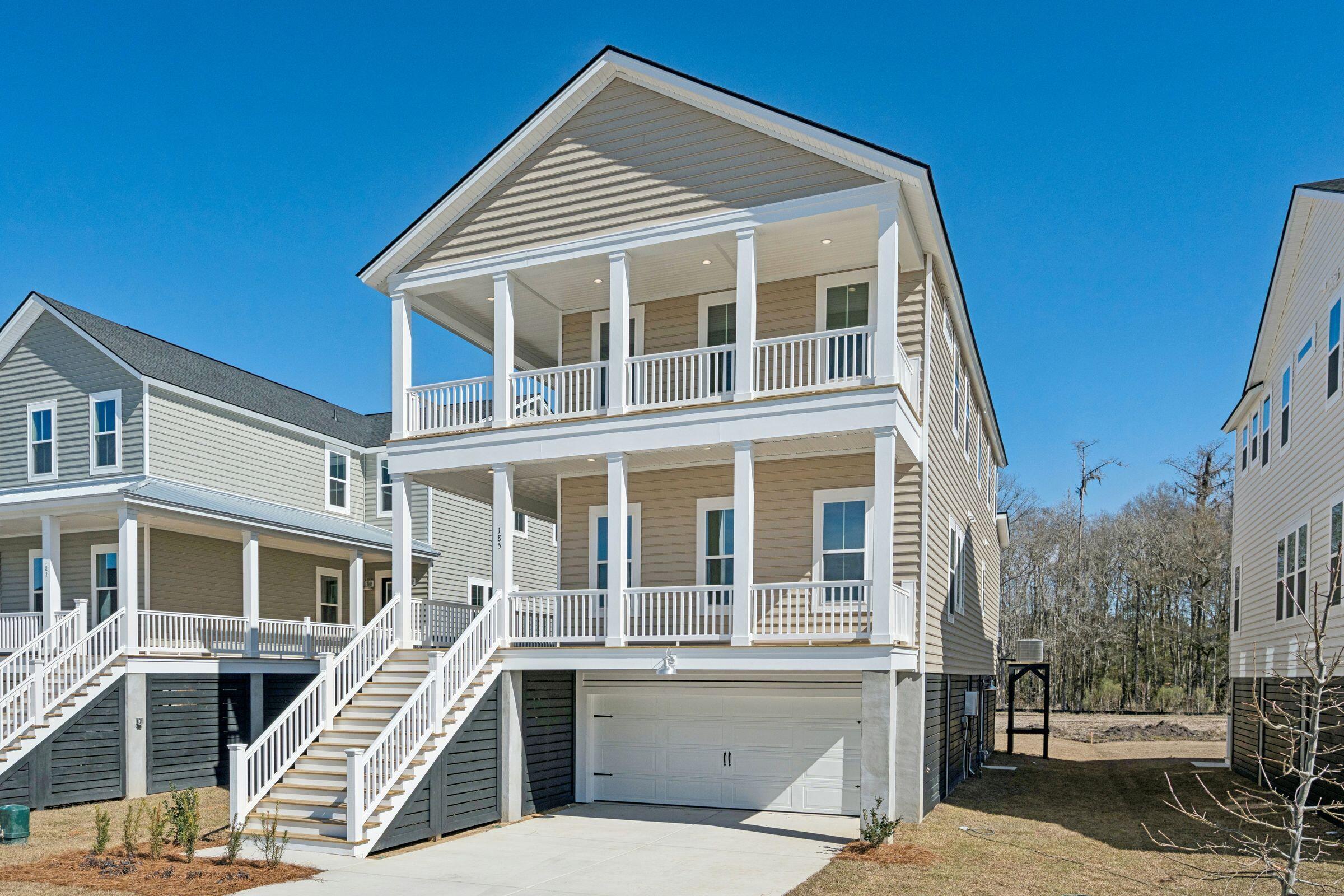 185 Threaded Fern Street