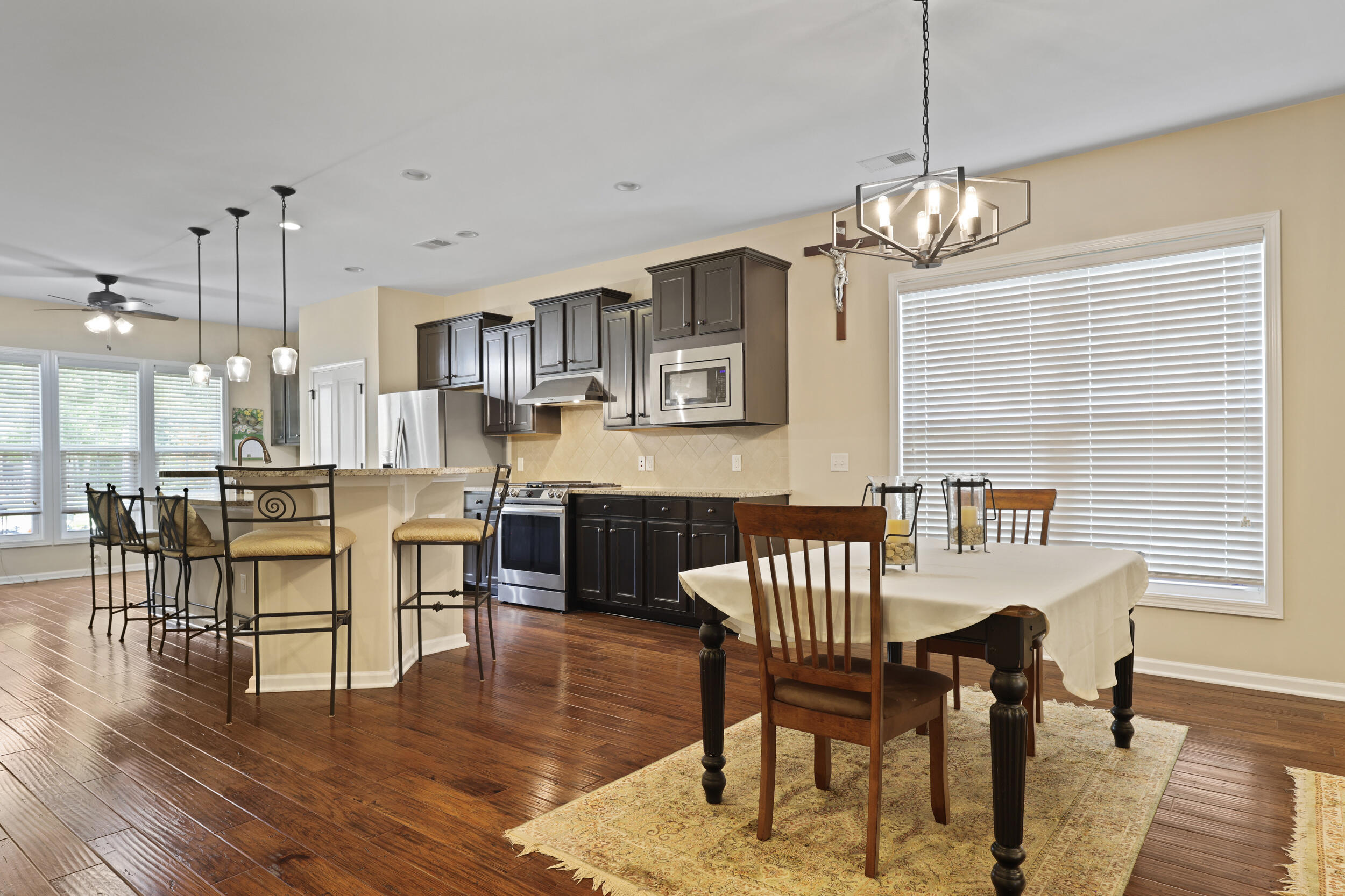 604 Eastern Isle Avenue