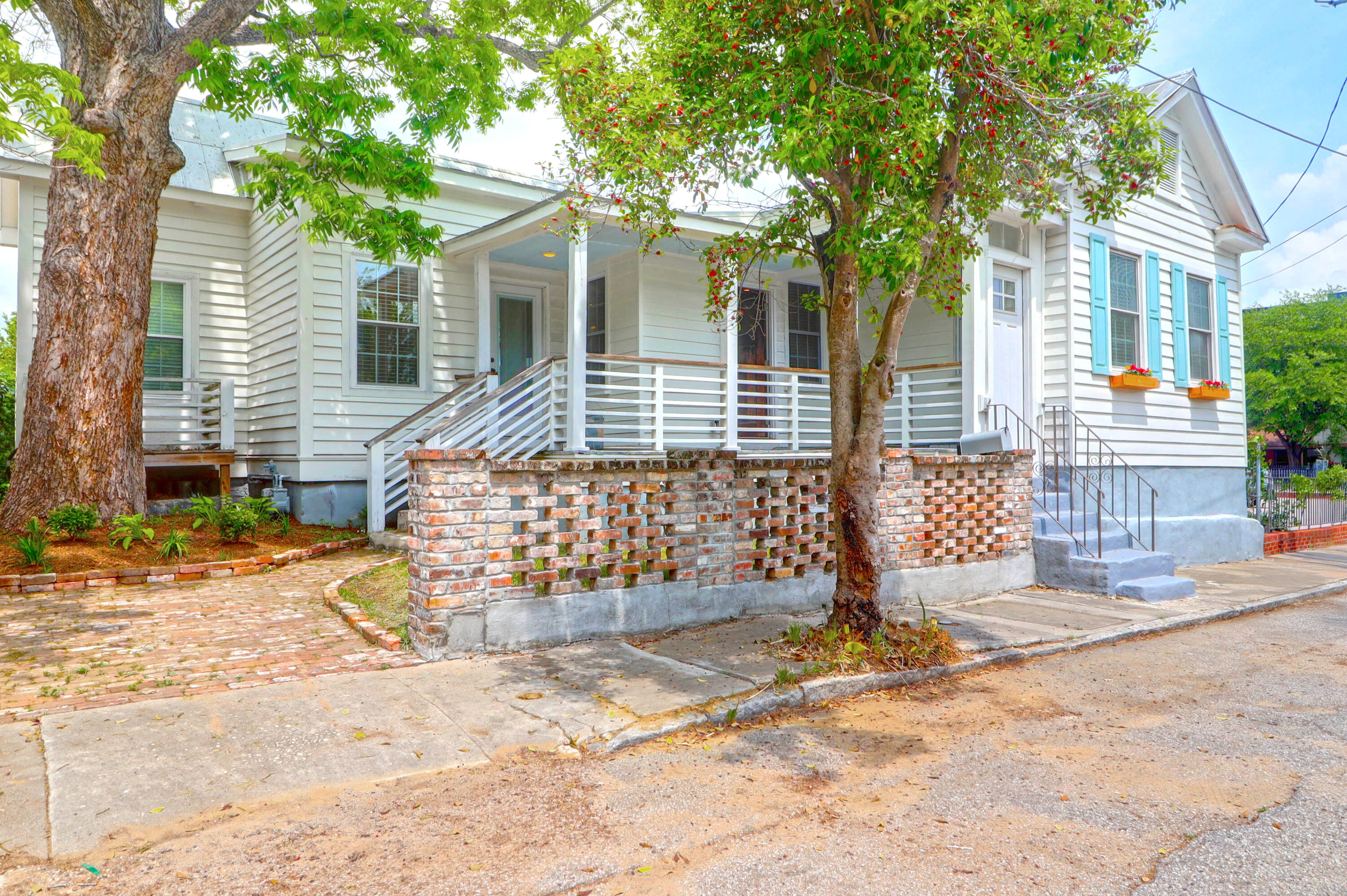 4 Addison Street