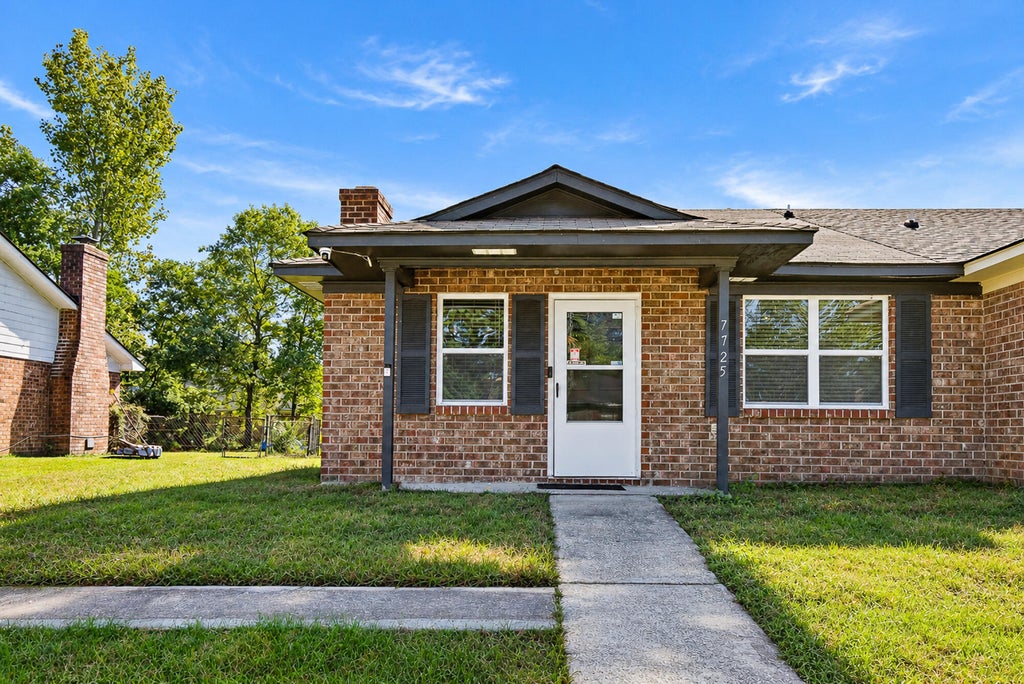 Photo of North Charleston, SC 29420 (MLS # 26029111)