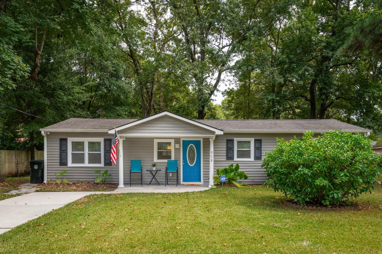 908 King Richard Drive