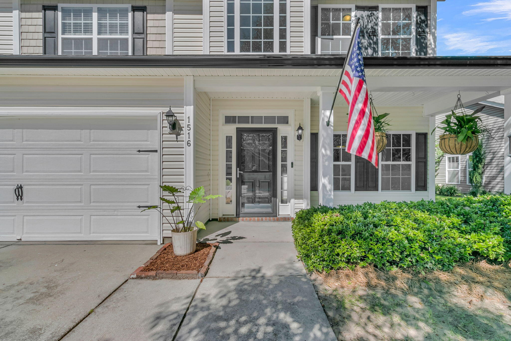 1516 Maple Grove Drive