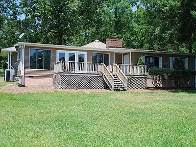 500 Pioneer Shores Road