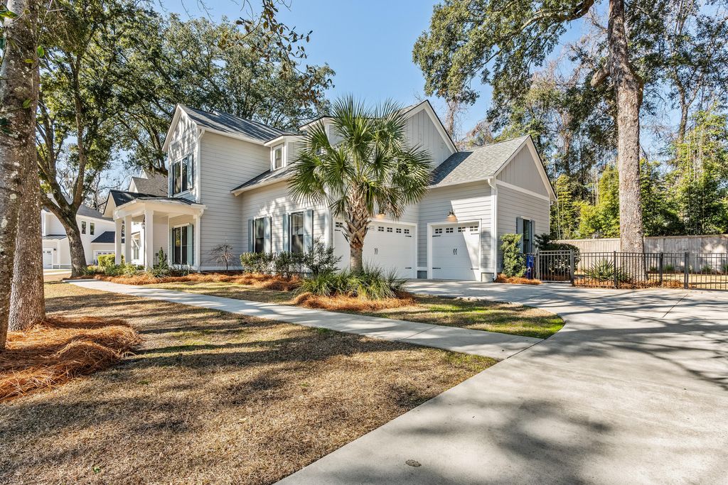 Photo of 1535 Gemstone Drive, Mount Pleasant, SC 29464 (MLS # 26003602)