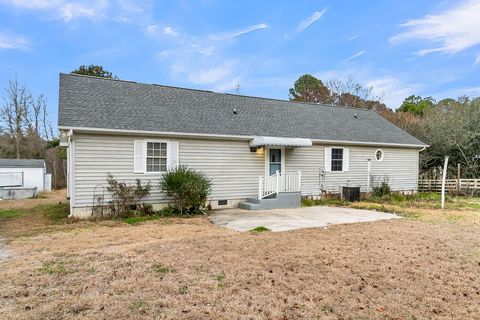 1677 Clearview Drive Manning SC 29102