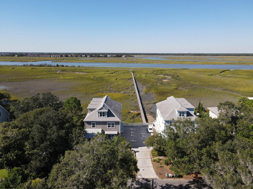 Photo of 616 E Erie Avenue, Folly Beach, SC 29439 (MLS # 25031336)