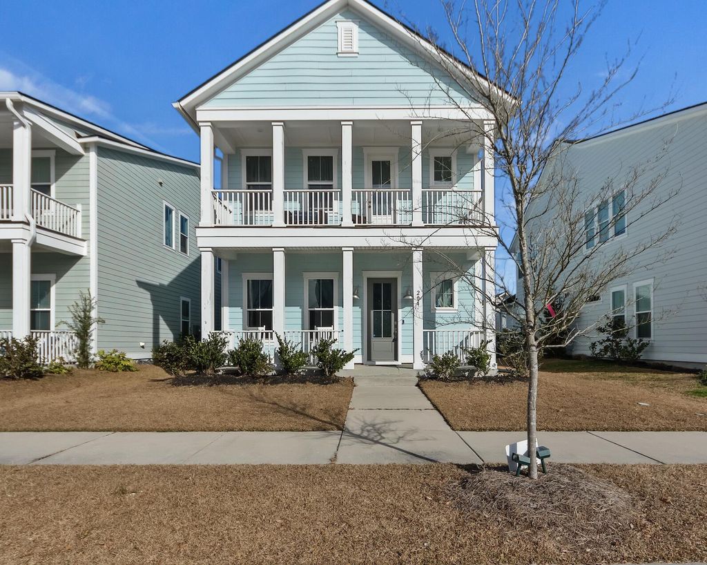 Photo of 204 Magnolia Garden Drive, Summerville, SC 29483 (MLS # 26002051)