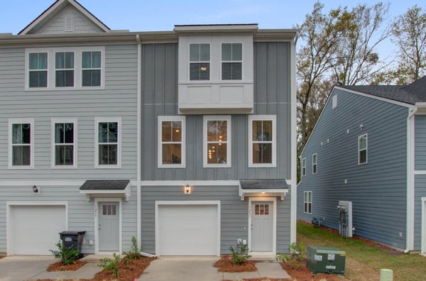 1237 TICE LN, NORTH CHARLESTON, SC 29405 - Image fdd3a0a6774d408b3b86b2139d205204/4265555398