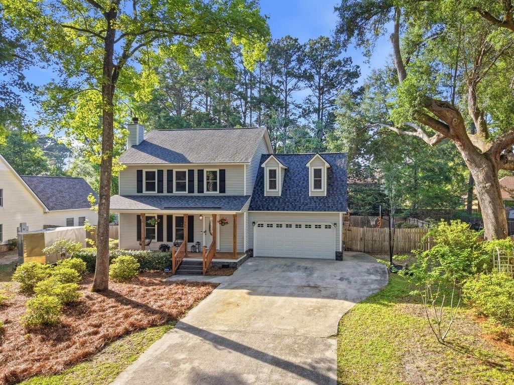 Photo of 102 Garbon Drive, Summerville, SC 29485 (MLS # 26013380)