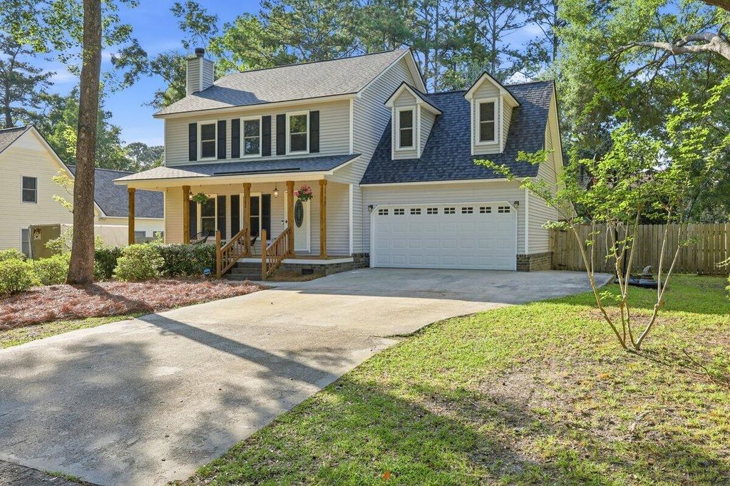 Photo of 102 Garbon Drive, Summerville, SC 29485 (MLS # 26013380)