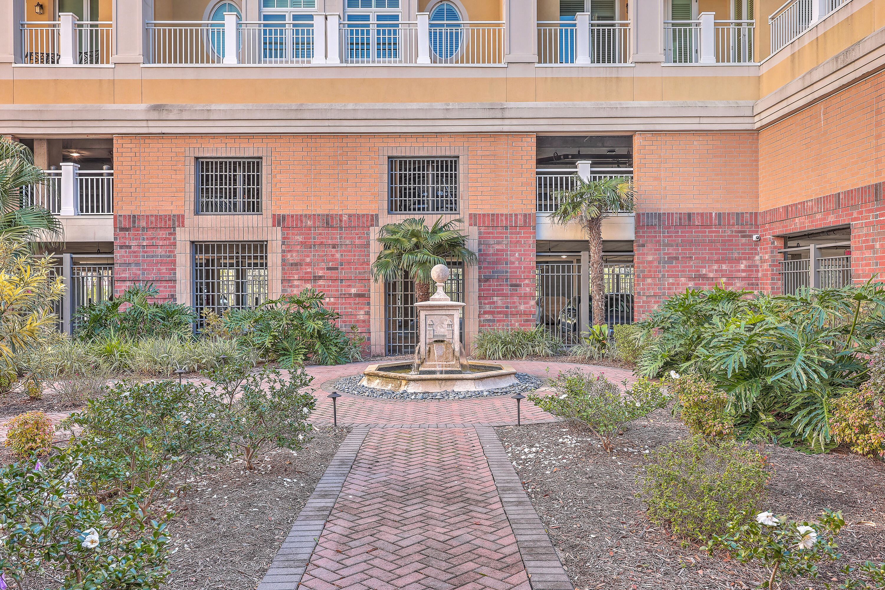 5016 Old Bridgeview Drive 5016