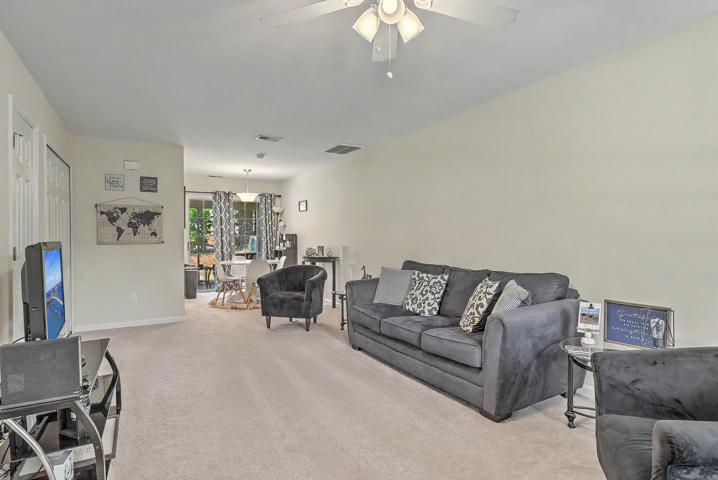 7982 Shadow Oak Drive