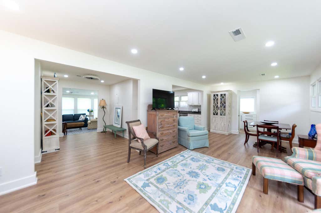Photo of 743 Sinlea Avenue, Mount Pleasant, SC 29464 (MLS # 26021384)