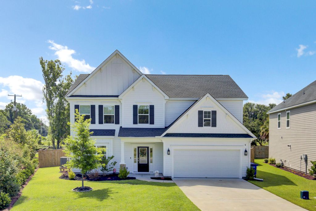 Photo of 1005 Saltwater Circle, Johns Island, SC 29455 (MLS # 25027046)