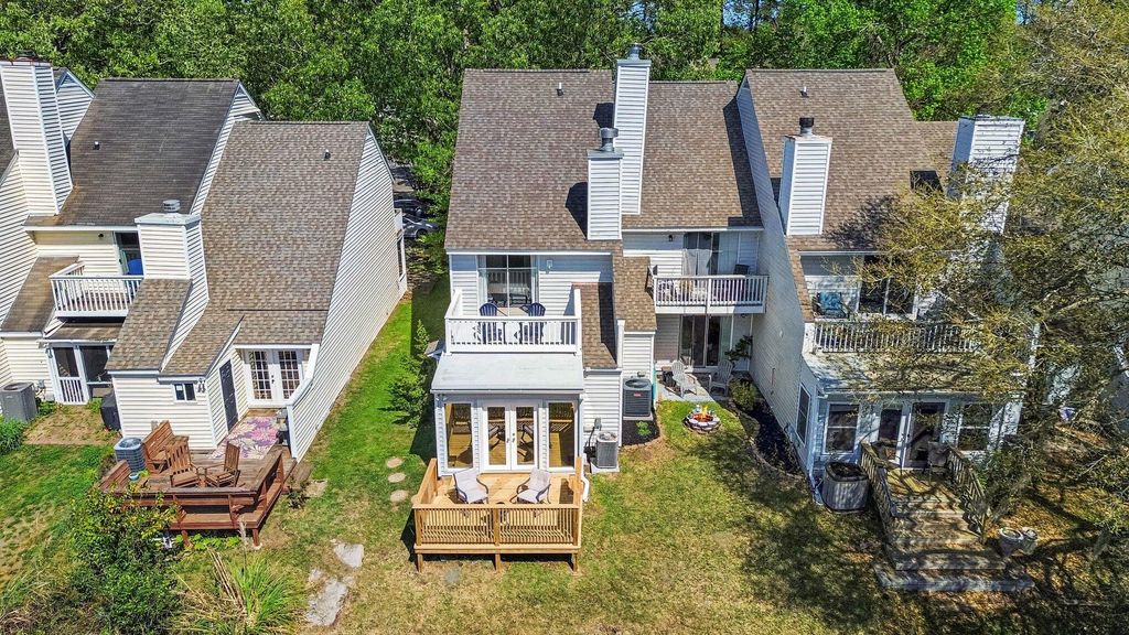 Photo of 7 Town Park Lane #D, Charleston, SC 29412 (MLS # 26008730)