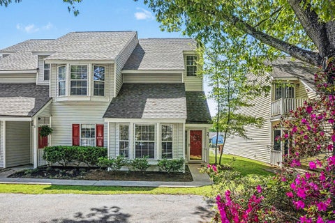 Photo of 7 Town Park Lane #D, Charleston, SC 29412 (MLS # 26008730)