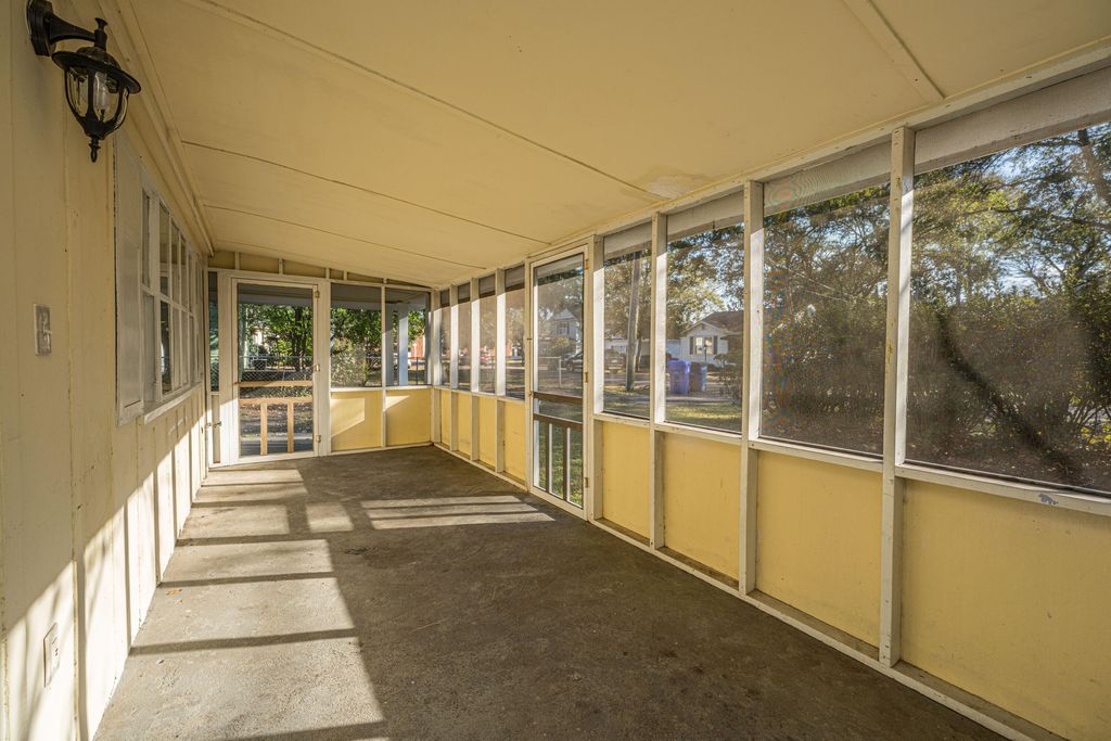 Photo of 1610 Pinecrest Road, Charleston, SC 29407 (MLS # 26000534)