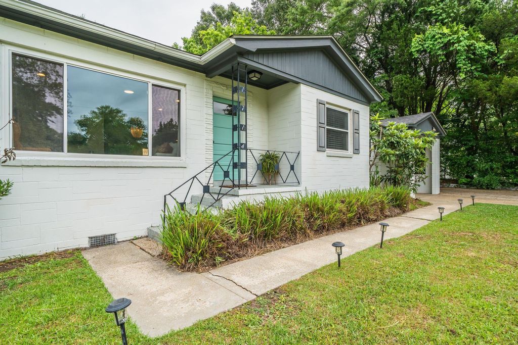 Photo of 1714 Wambaw Avenue, Charleston, SC 29412 (MLS # 26014082)