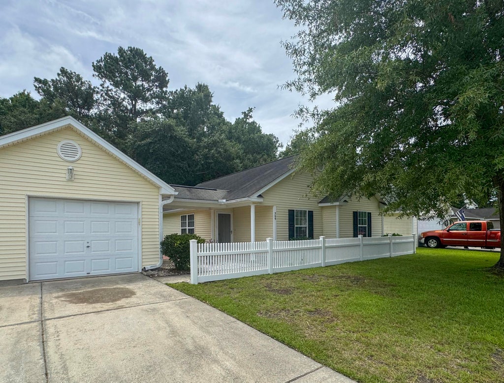 Photo of 209 Moon Dance Lane, Summerville, SC 29483 (MLS # 26020385)