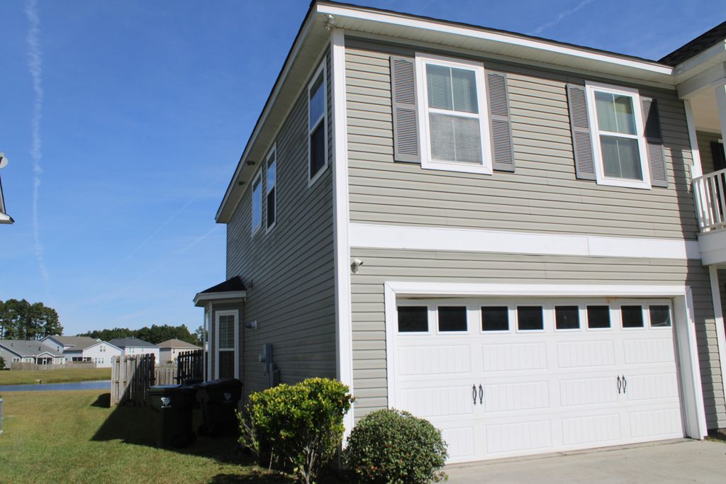 Photo of 138 Shadybrook Drive Drive, Summerville, SC 29486 (MLS # 25028880)