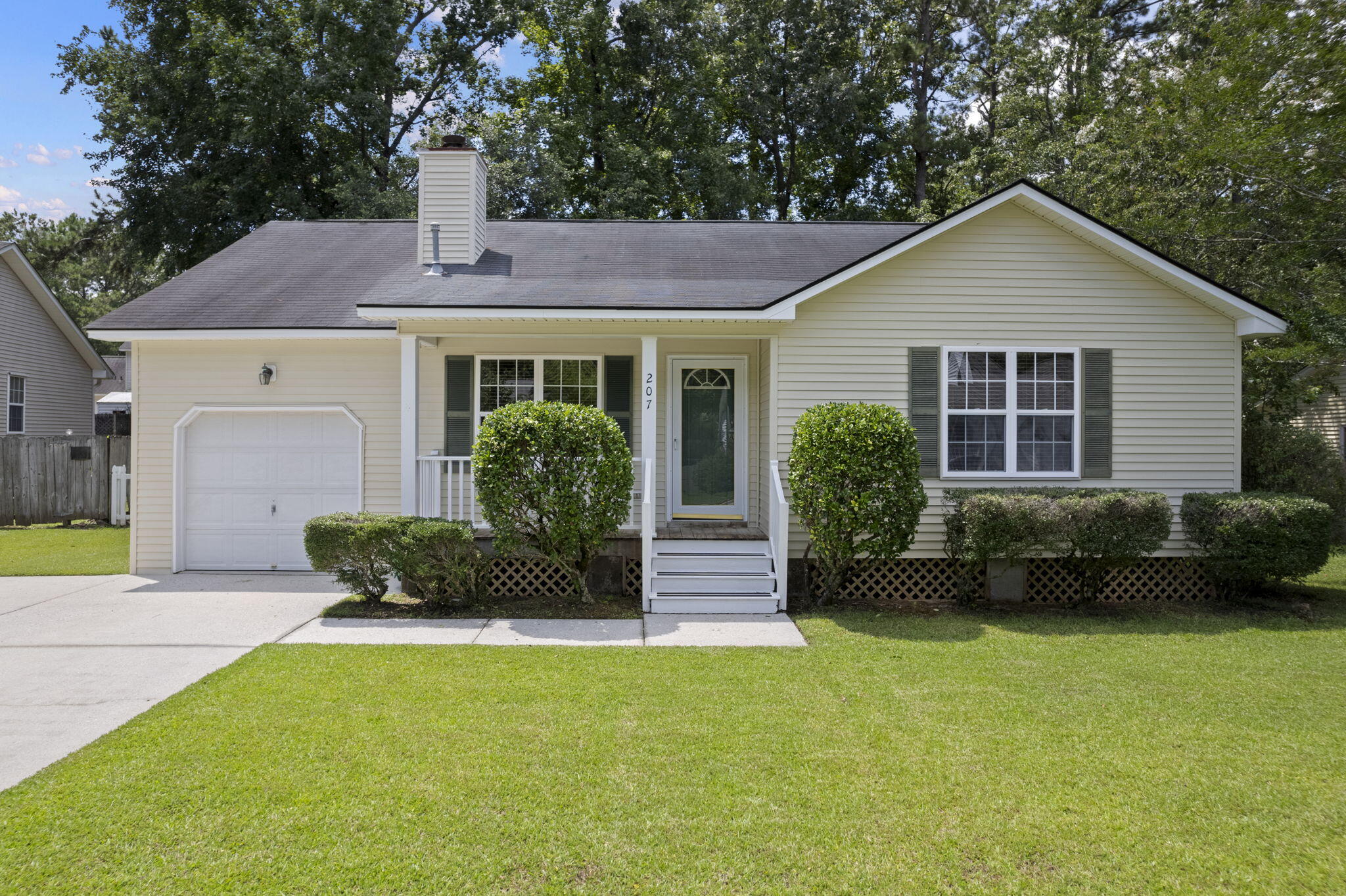 207 Amberjack Way