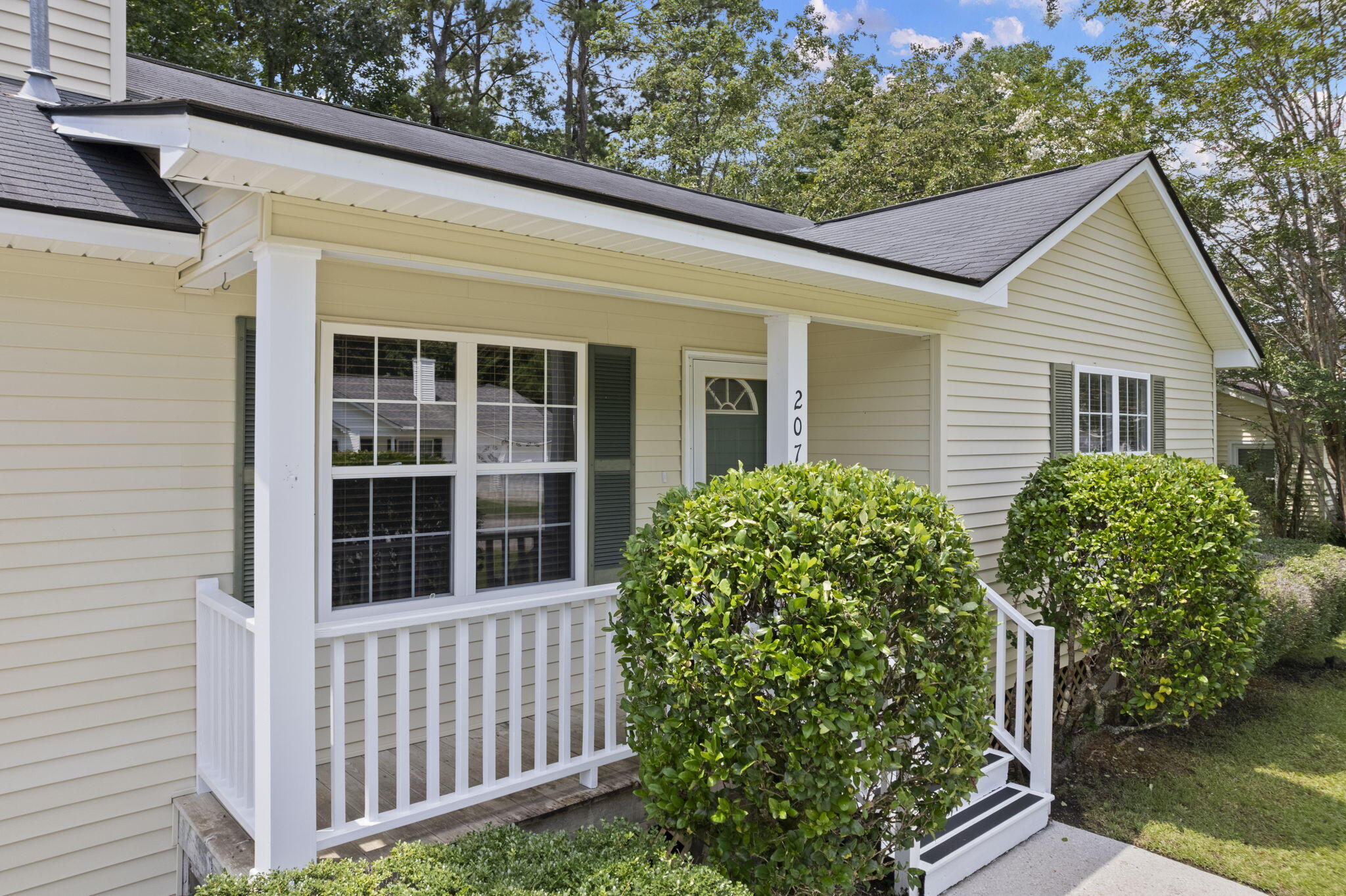 207 Amberjack Way
