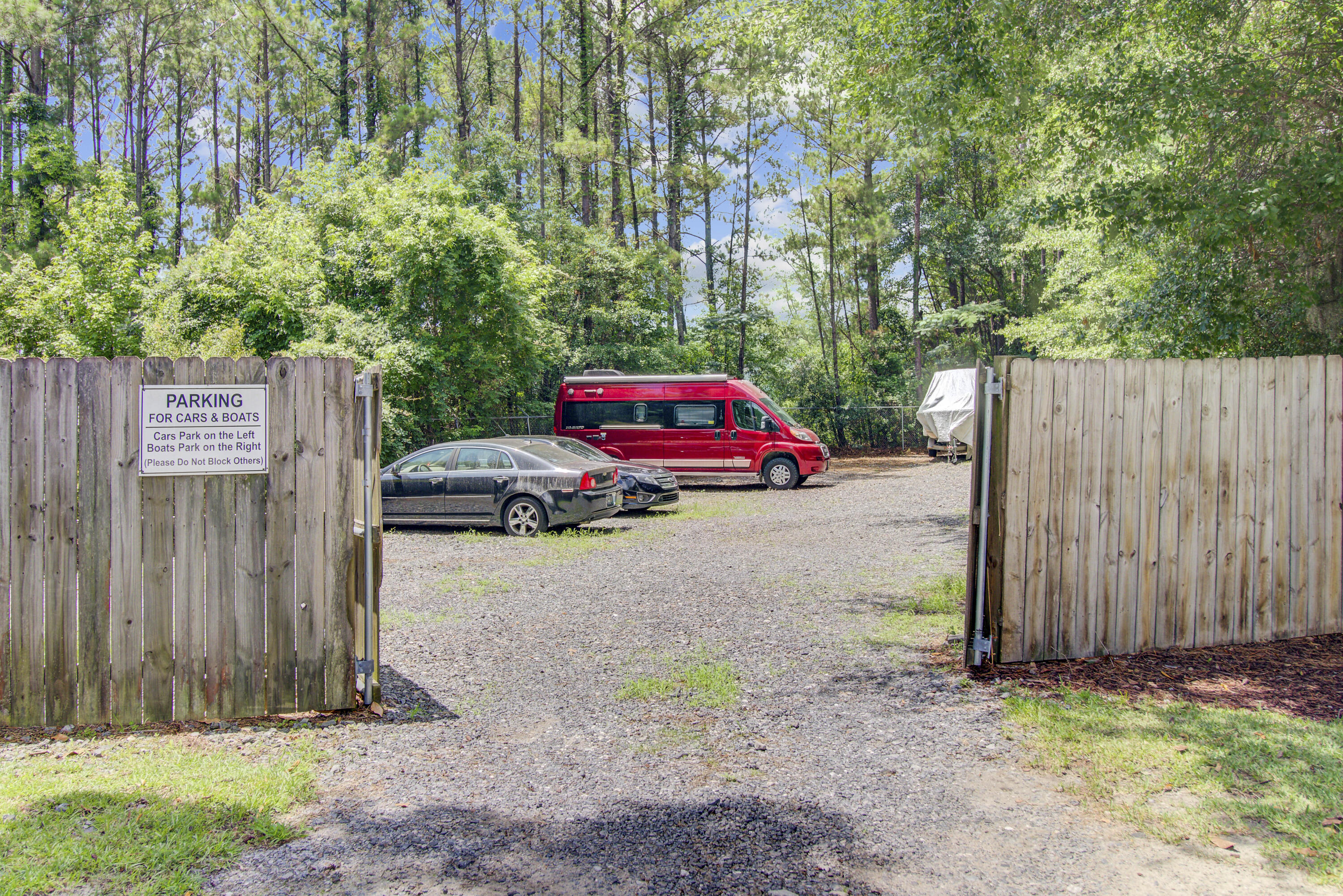 1215 Dingle Road
