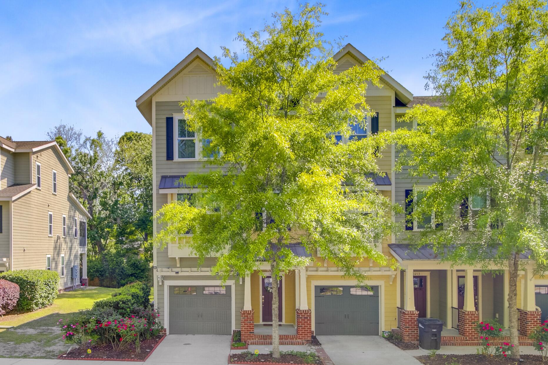 1215 Dingle Road