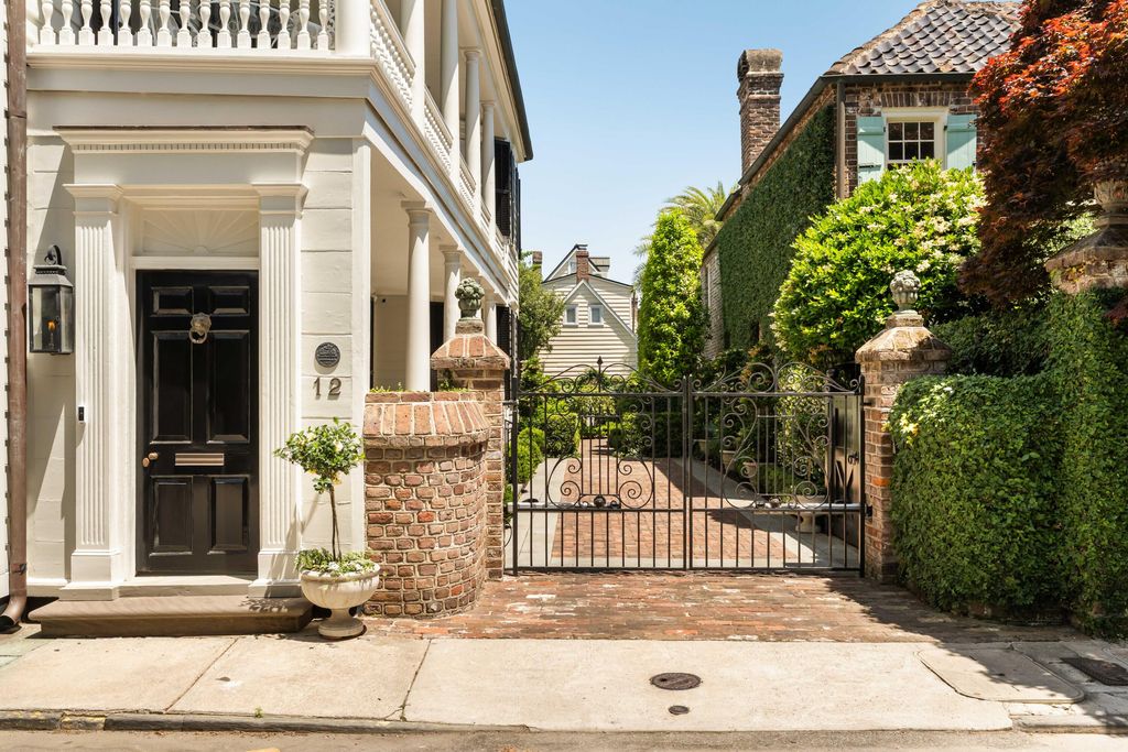 Photo of 12 Orange Street, Charleston, SC 29401 (MLS # 25025429)