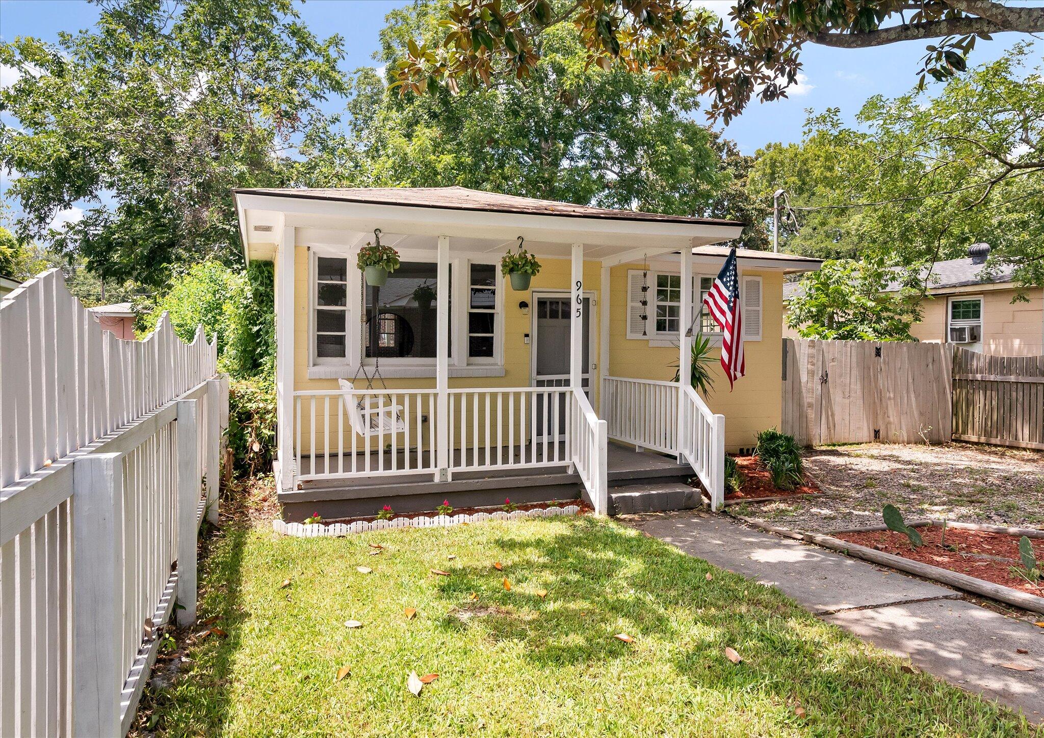 965 Main Street