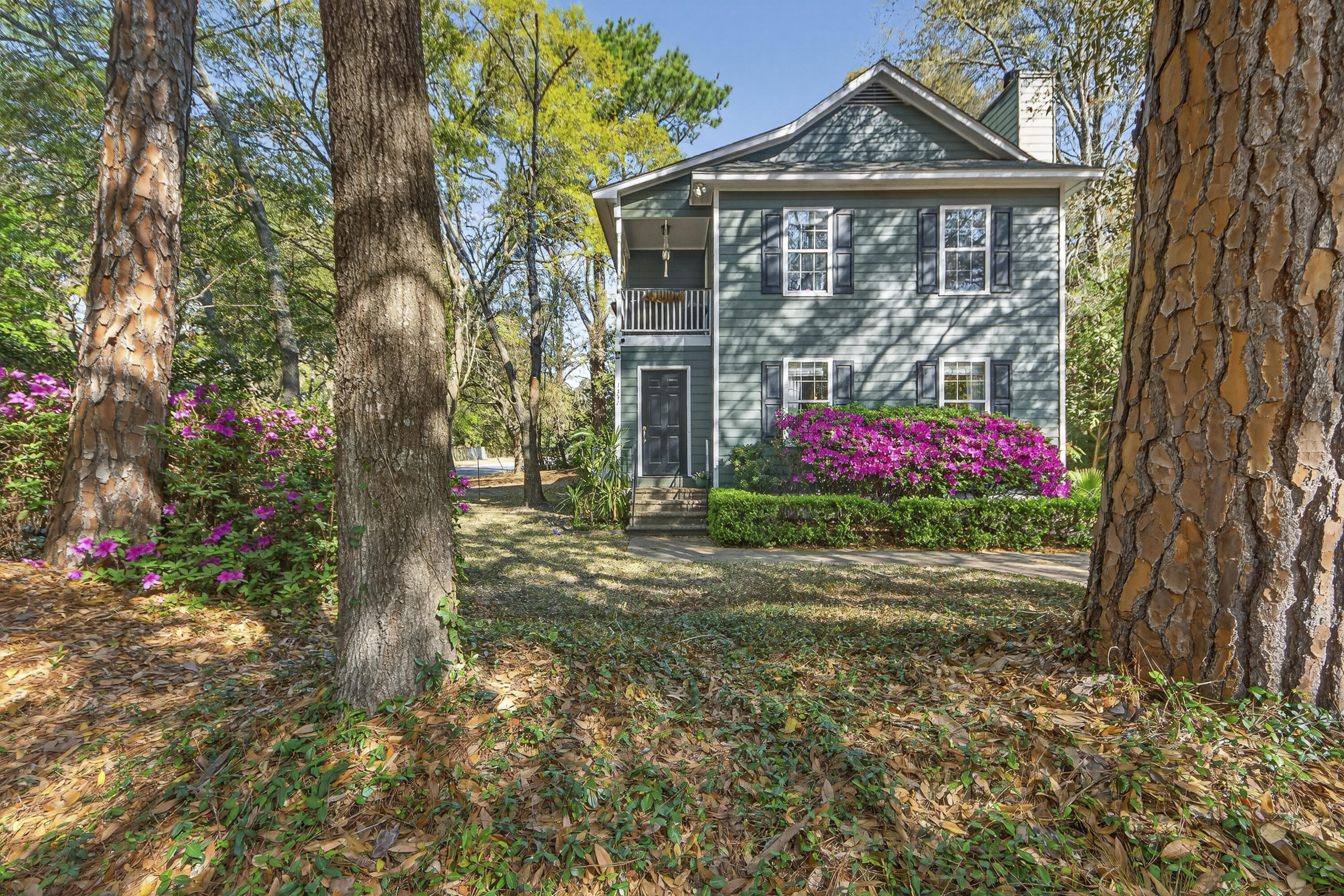 1352 Battery Glover Court